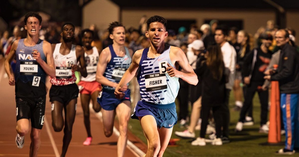 Grant Fisher winning the Sound Running's The TEN in 2024
